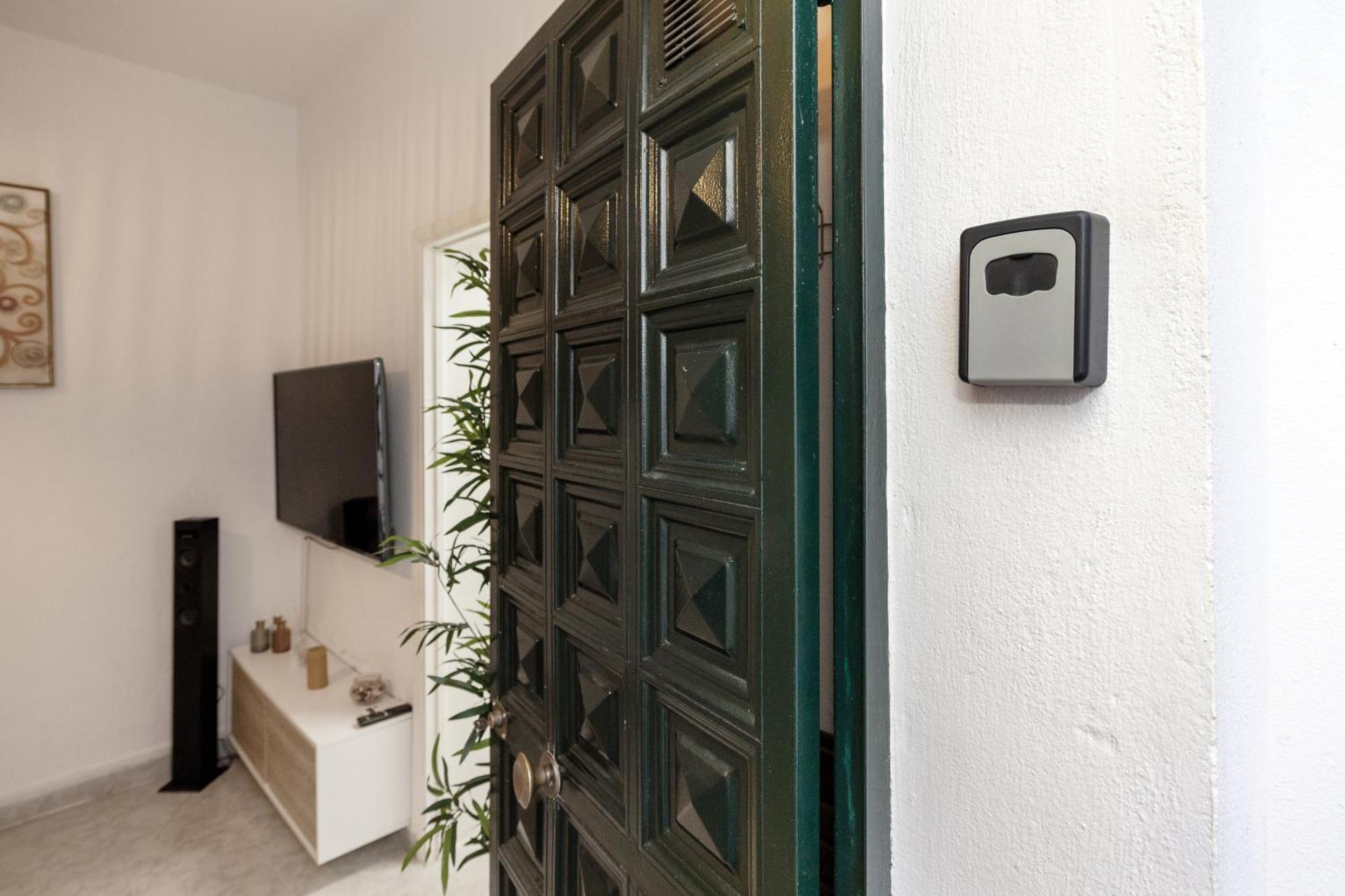 Apartamentos Trianasol Sevilla Bagian luar foto