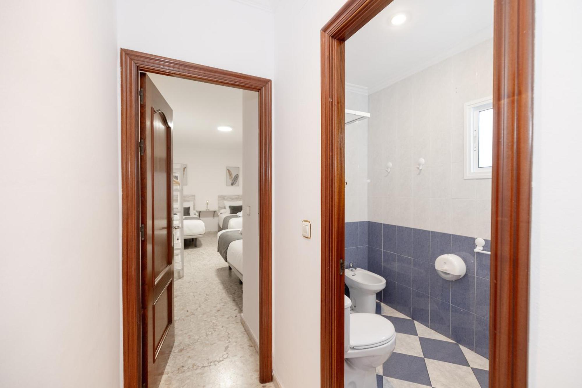 Apartamentos Trianasol Sevilla Bagian luar foto