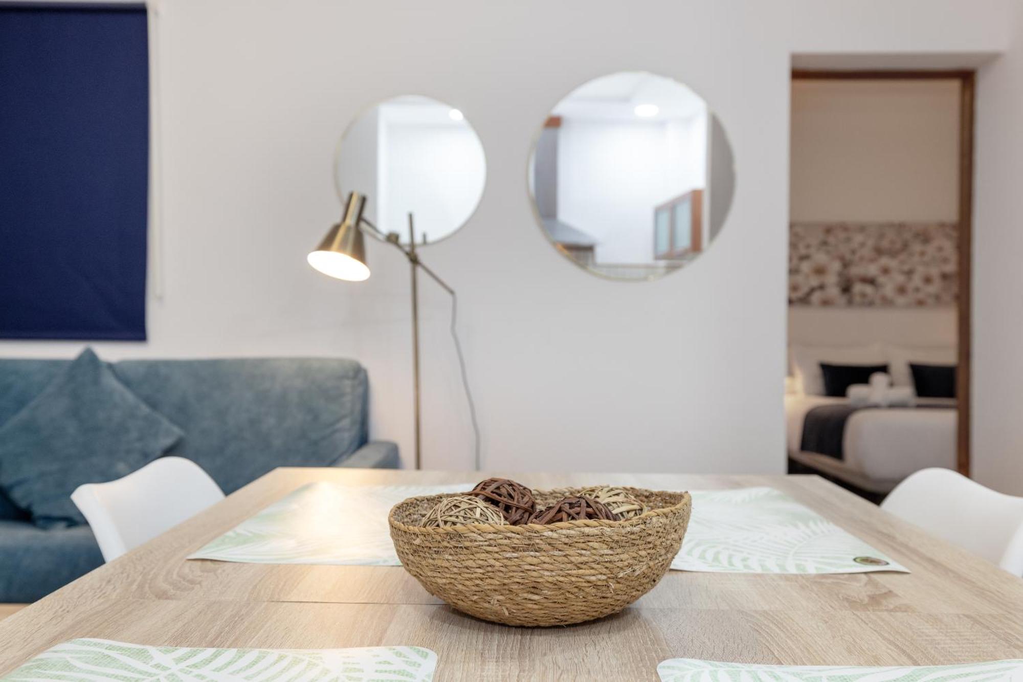 Apartamentos Trianasol Sevilla Bagian luar foto