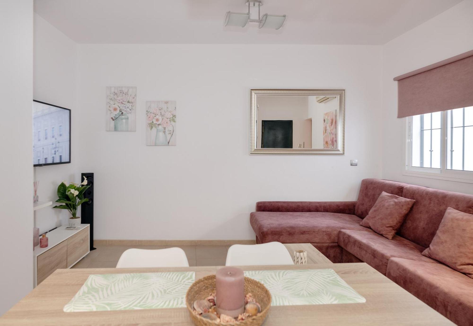 Apartamentos Trianasol Sevilla Bagian luar foto